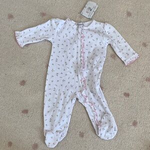 Kissy Kissy NWT Floral White and Pink Footie, size 3-6m